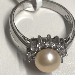 SILVER 925 /PEARL RING